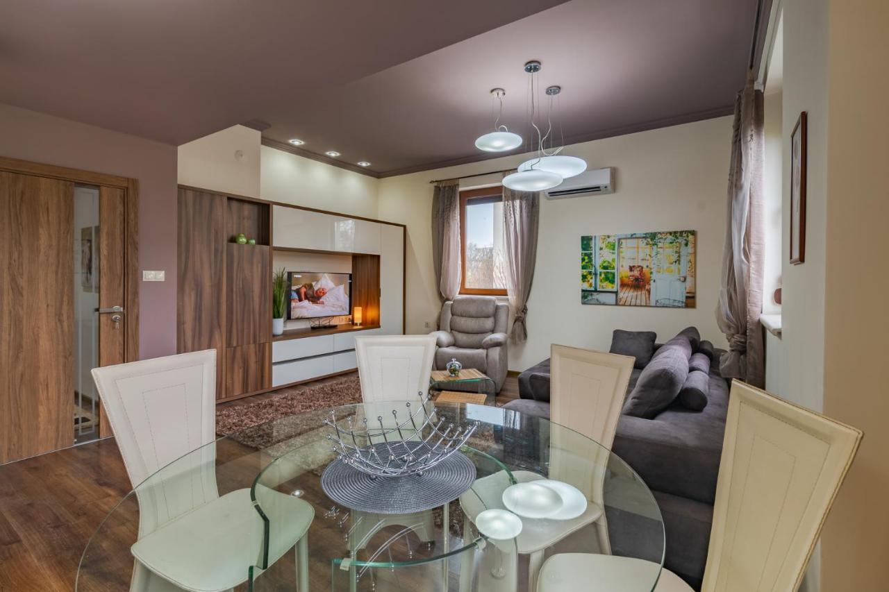Cosy Luxury Flat In The Centrum- 90Sqm - 3 Rooms. Varna Dış mekan fotoğraf
