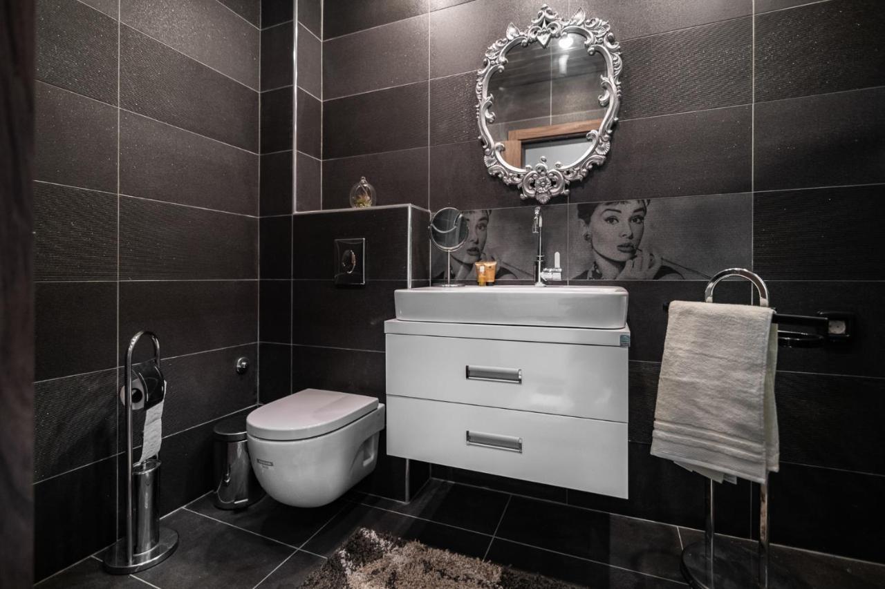 Cosy Luxury Flat In The Centrum- 90Sqm - 3 Rooms. Varna Dış mekan fotoğraf