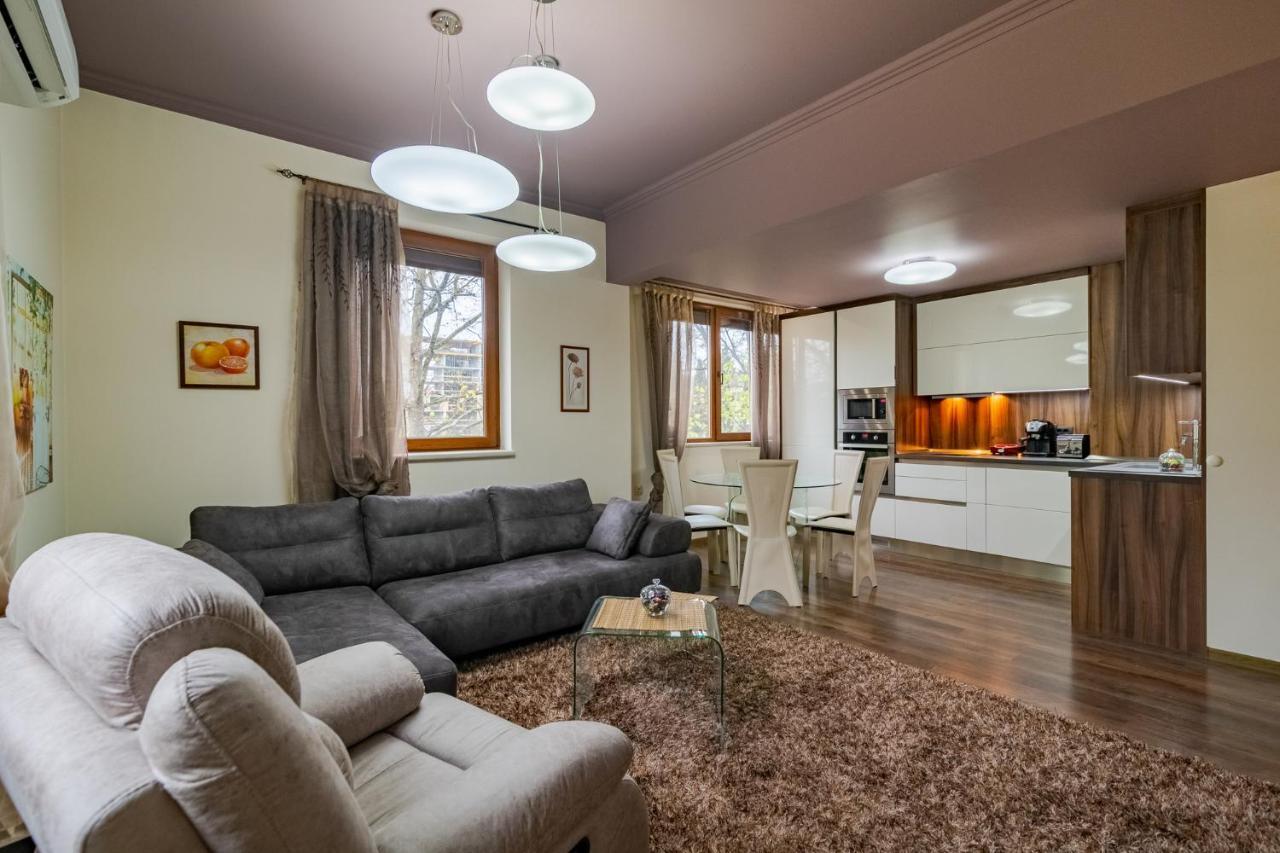 Cosy Luxury Flat In The Centrum- 90Sqm - 3 Rooms. Varna Dış mekan fotoğraf