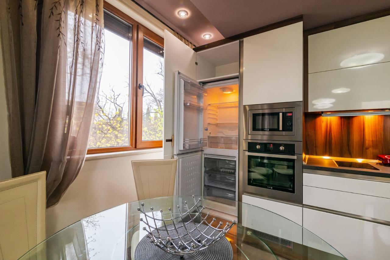 Cosy Luxury Flat In The Centrum- 90Sqm - 3 Rooms. Varna Dış mekan fotoğraf