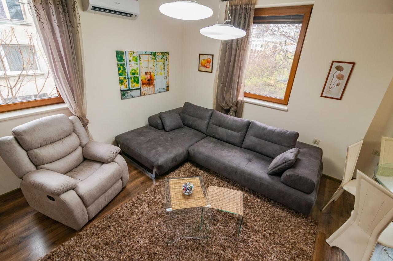Cosy Luxury Flat In The Centrum- 90Sqm - 3 Rooms. Varna Dış mekan fotoğraf